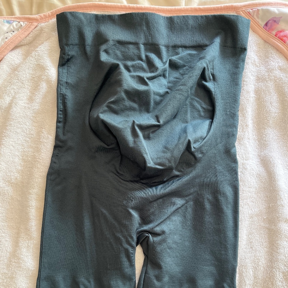Blanqi maternity legging Large
